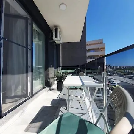 Apartment Oasis